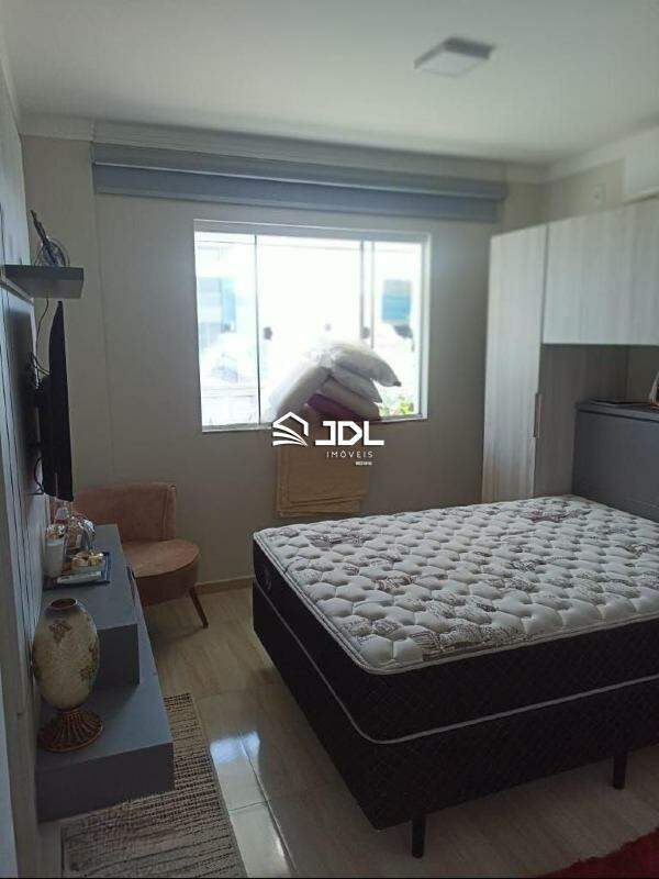 Apartamento à venda no bairro Itajuba: 