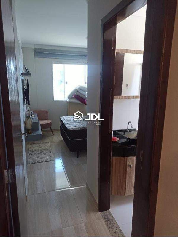 Apartamento à venda no bairro Itajuba: 