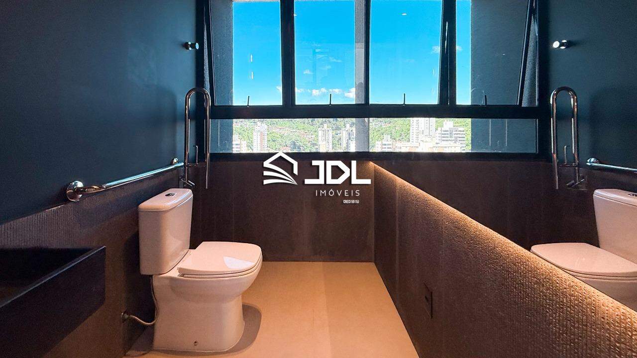 Apartamento à venda no bairro Vila Nova: 