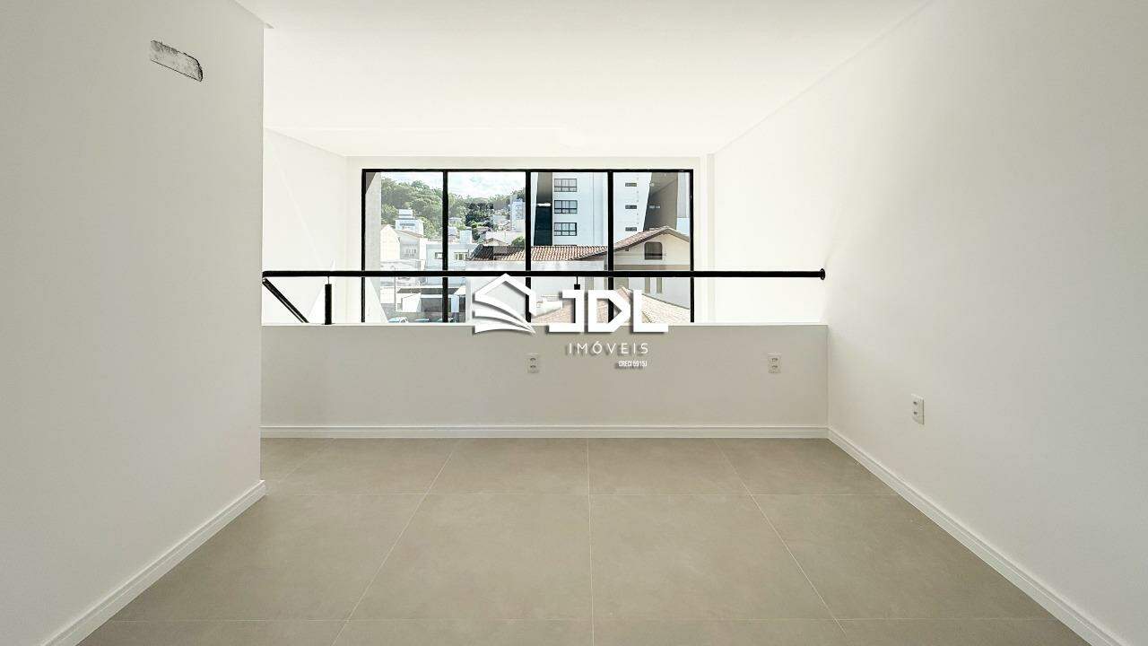 Apartamento à venda no bairro Vila Nova: 