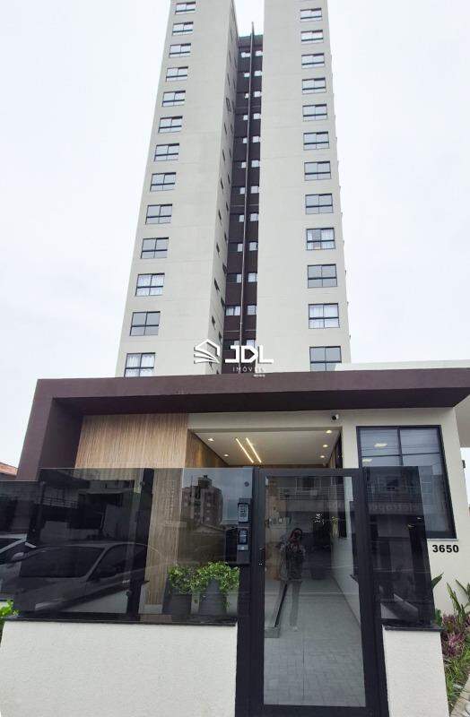 Apartamento à venda no bairro Armação: 