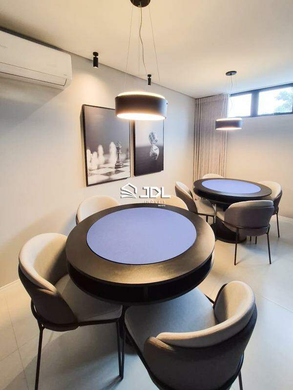 Apartamento à venda no bairro Armação: 