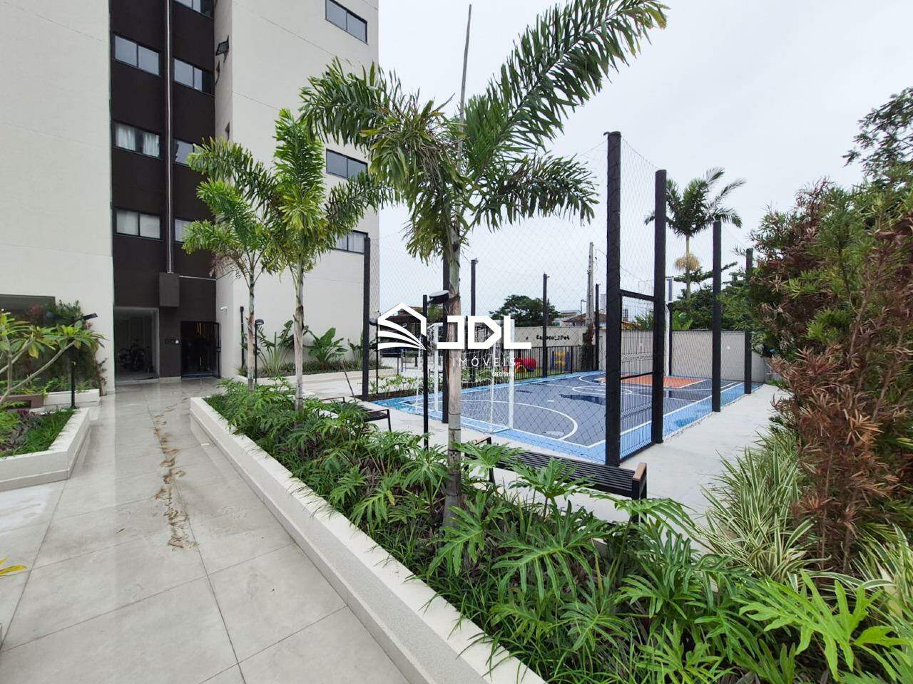 Apartamento à venda no bairro Armação: 