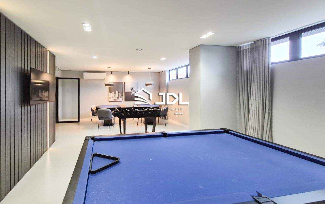 Apartamento à venda no bairro Armação: 