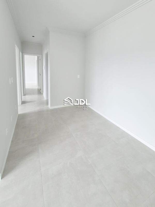 Apartamento à venda no bairro Armação: 