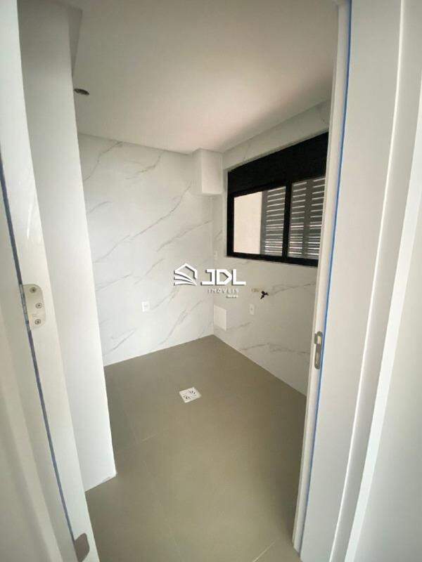 Apartamento à venda no bairro Centro: 