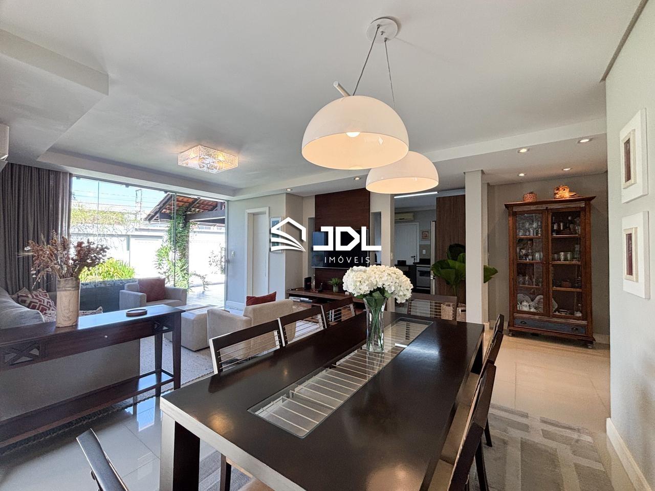 Casa à Venda no Bairro Água Verde em Blumenau - 3 Quartos, Piscina e Energia Solar - 283m - R$ 1.880.000 — foto 6