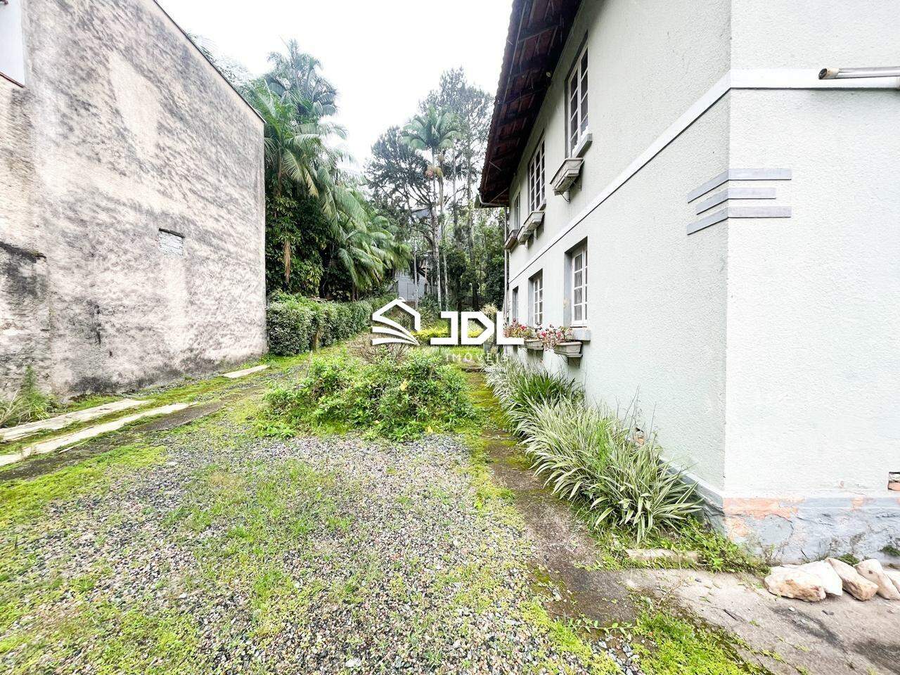 Terreno à venda no bairro Velha: 