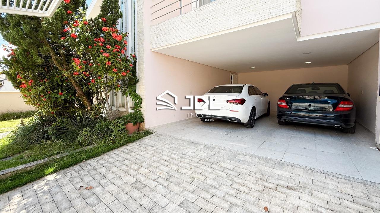 Casa à venda no bairro Escola Agrícola: 