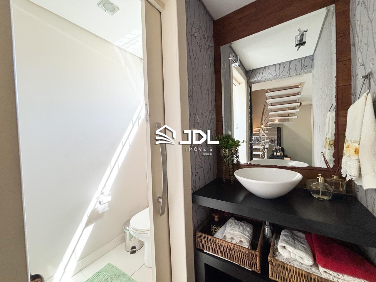 Casa à venda no bairro Escola Agrícola: 