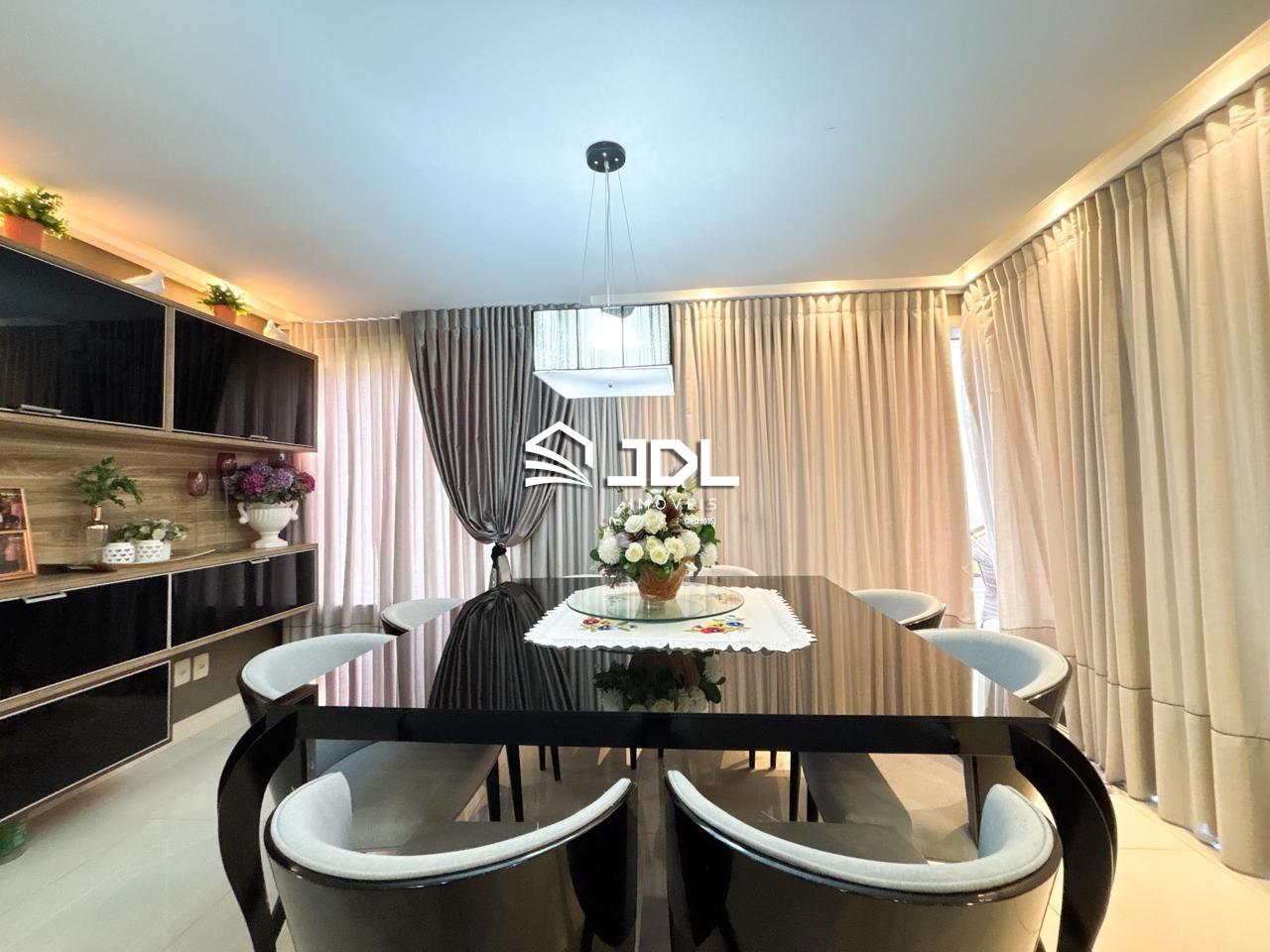 Casa à venda no bairro Escola Agrícola: 