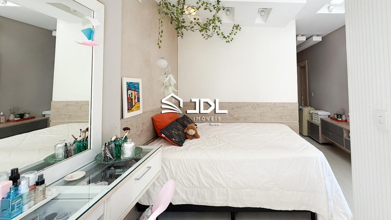 Casa à venda no bairro Escola Agrícola: 