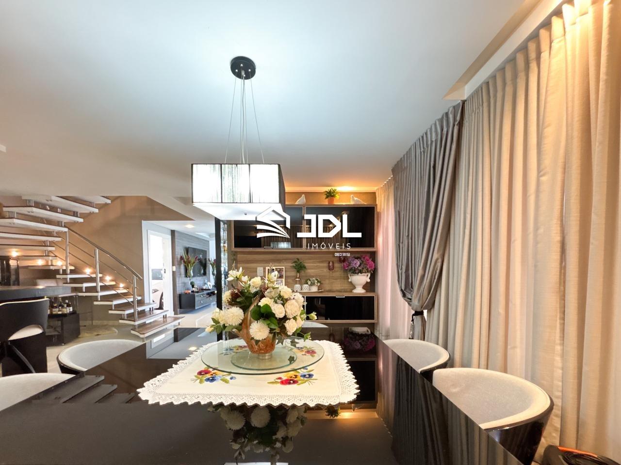 Casa à venda no bairro Escola Agrícola: 