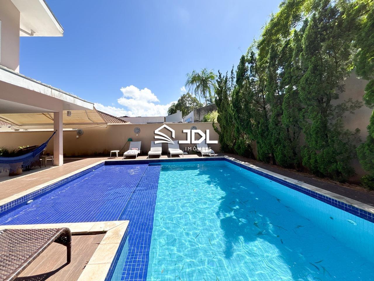 Casa à venda no bairro Escola Agrícola: 