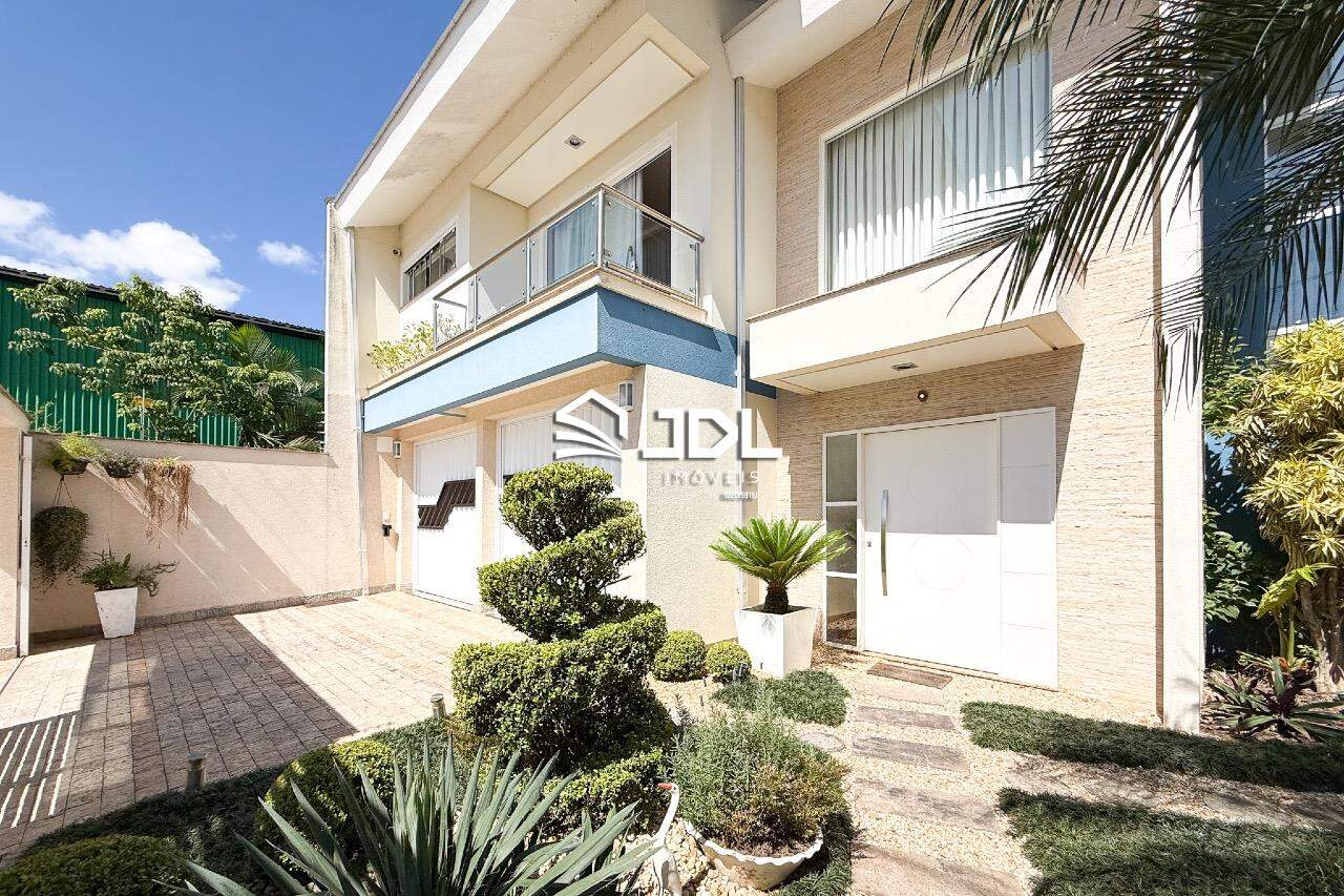 Casa à venda - Bela Vista, Gaspar - SC 281.81m² | 3 quartos, 2 vagas