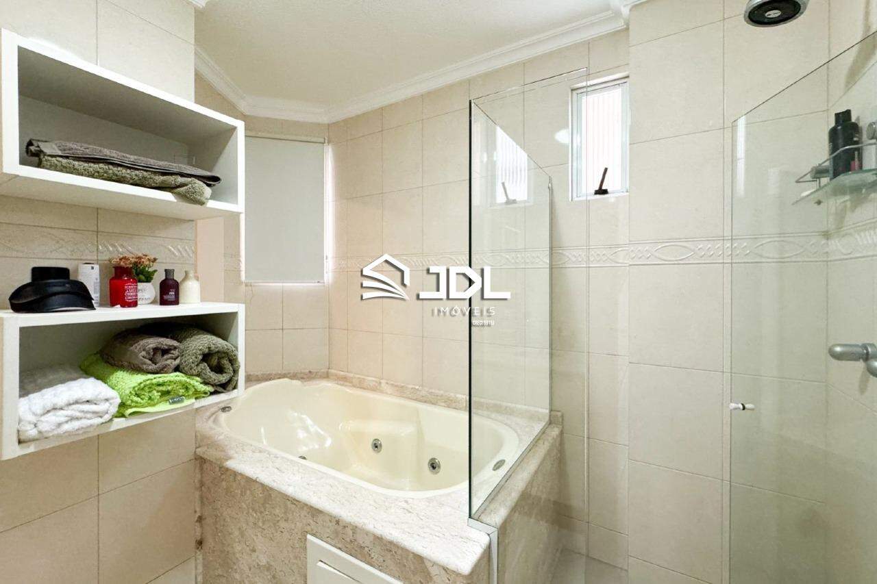 Apartamento à venda no bairro Centro: 