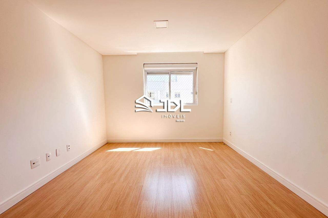 Cobertura à venda no bairro Itoupava Seca: 