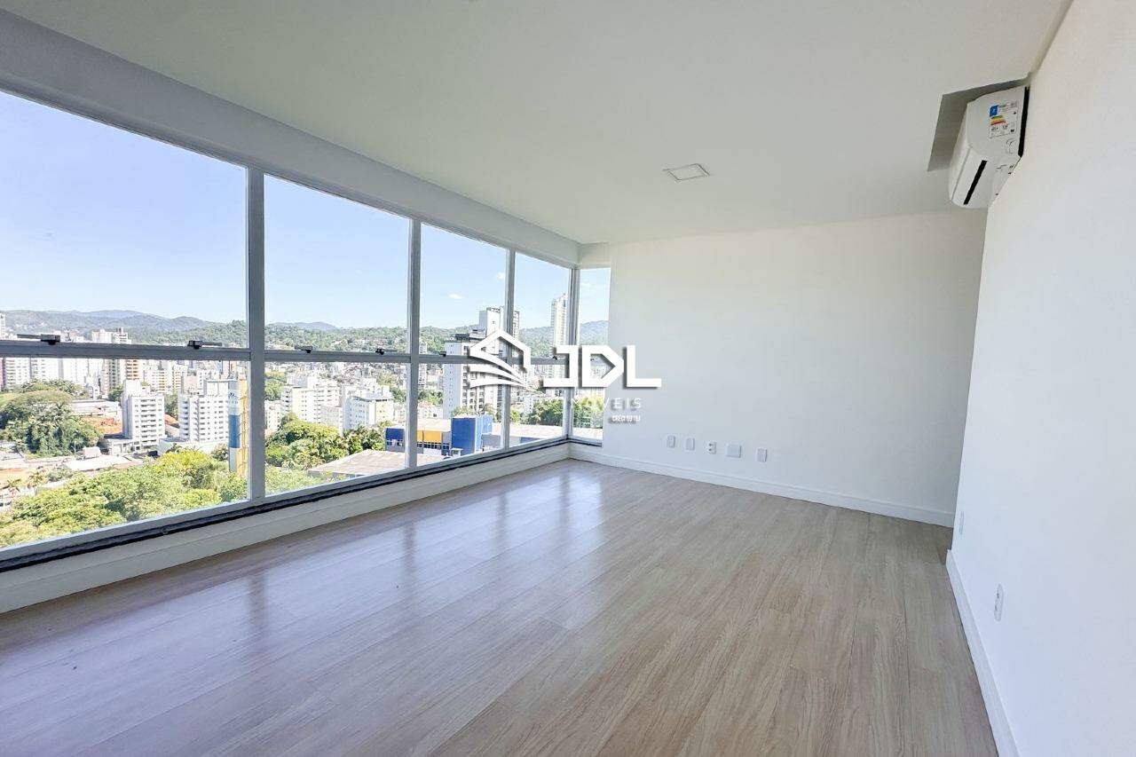 Cobertura à venda no bairro Itoupava Seca: 