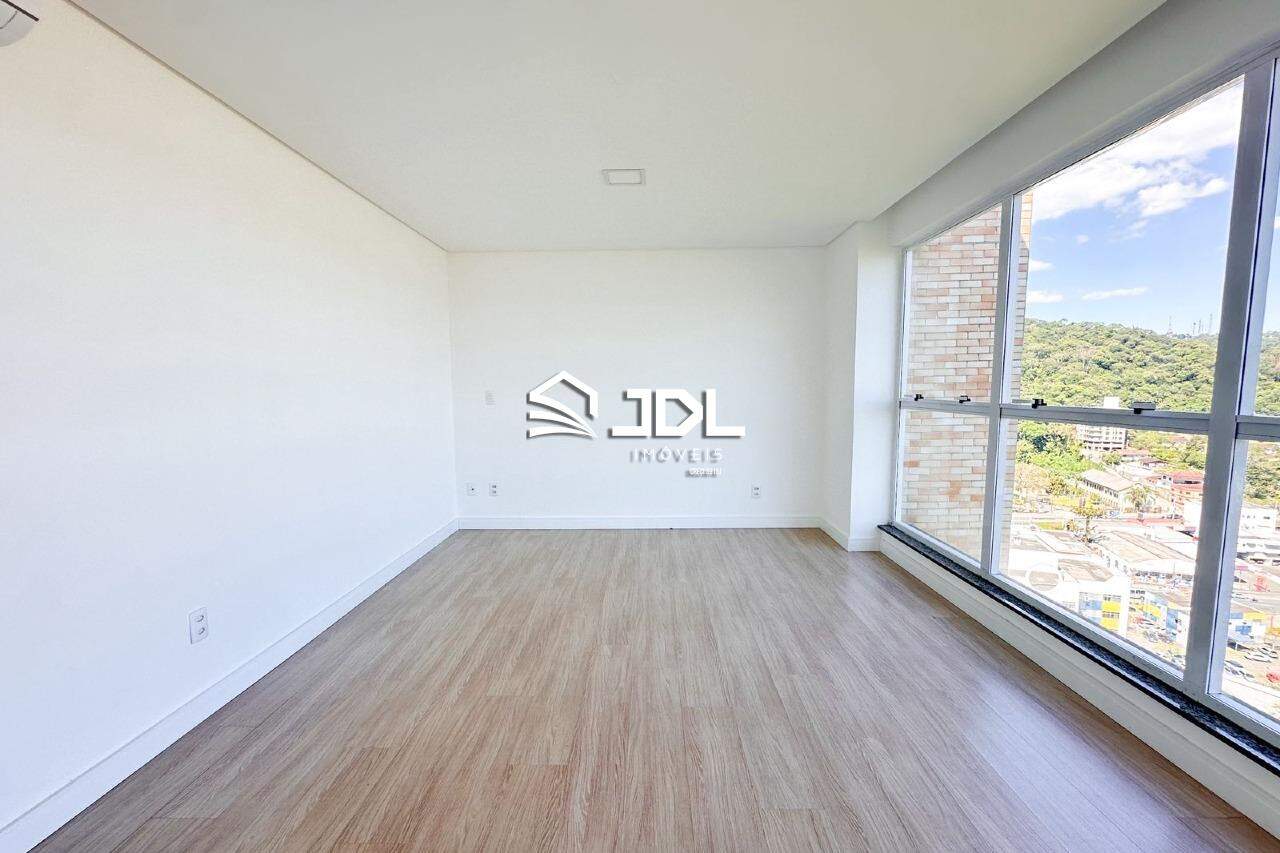 Cobertura à venda no bairro Itoupava Seca: 