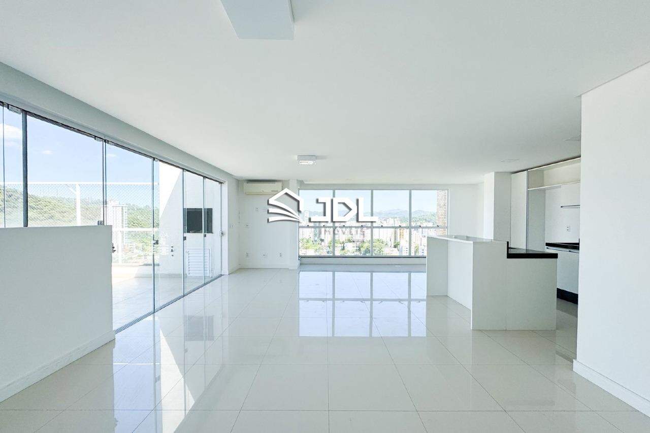 Cobertura à venda no bairro Itoupava Seca: 