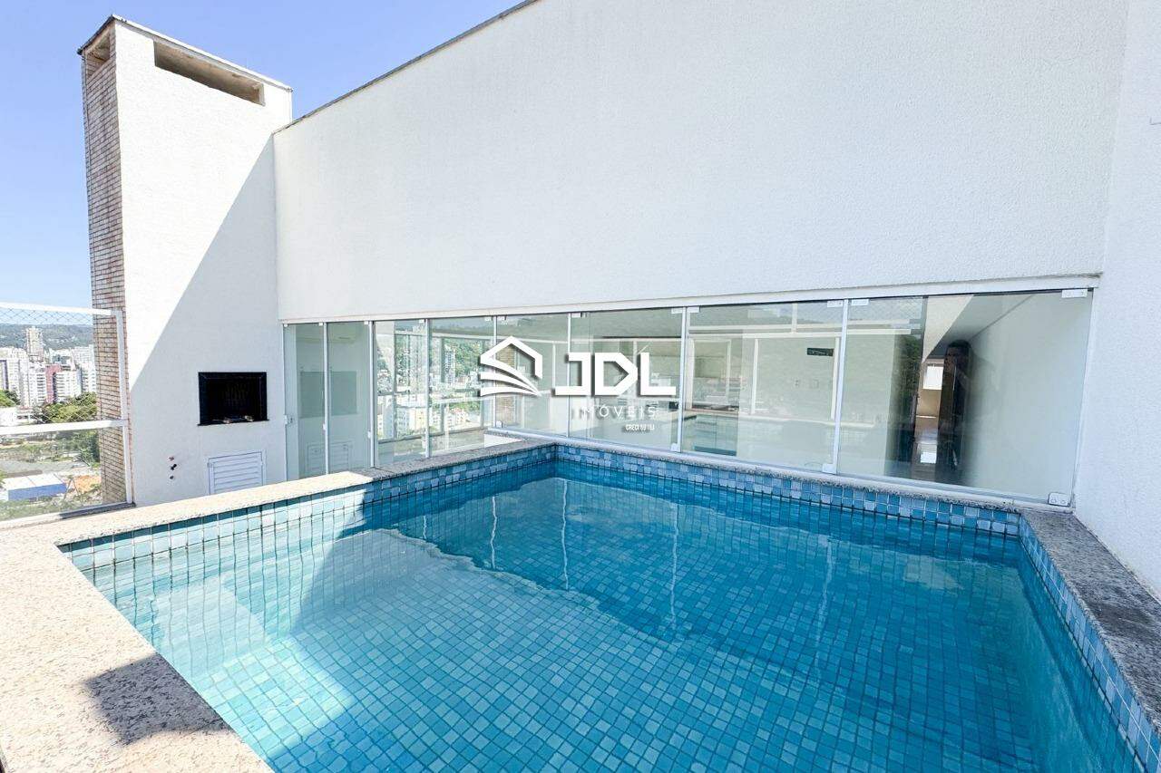 Cobertura à venda no bairro Itoupava Seca: 