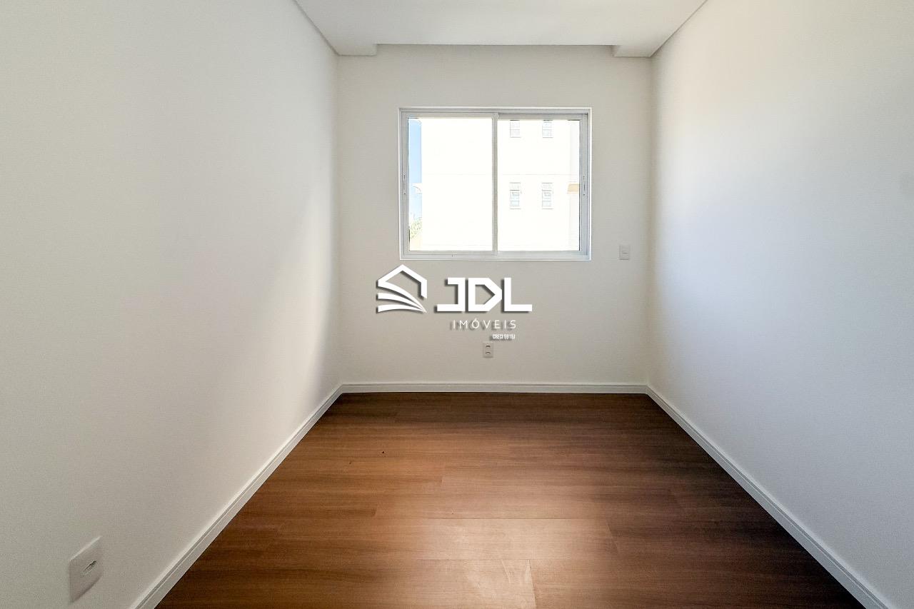 Apartamento à venda no bairro Velha: 