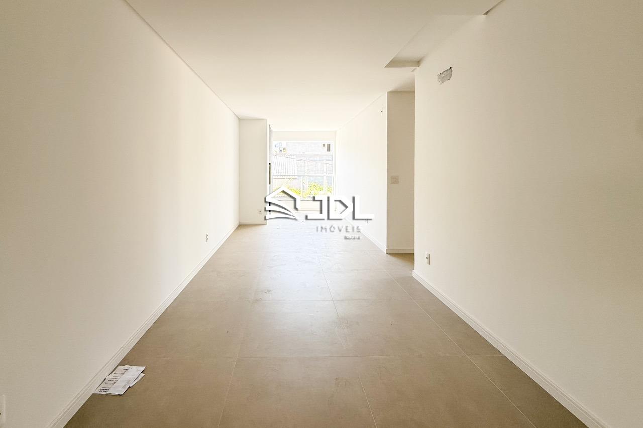 Apartamento à venda no bairro Velha: 