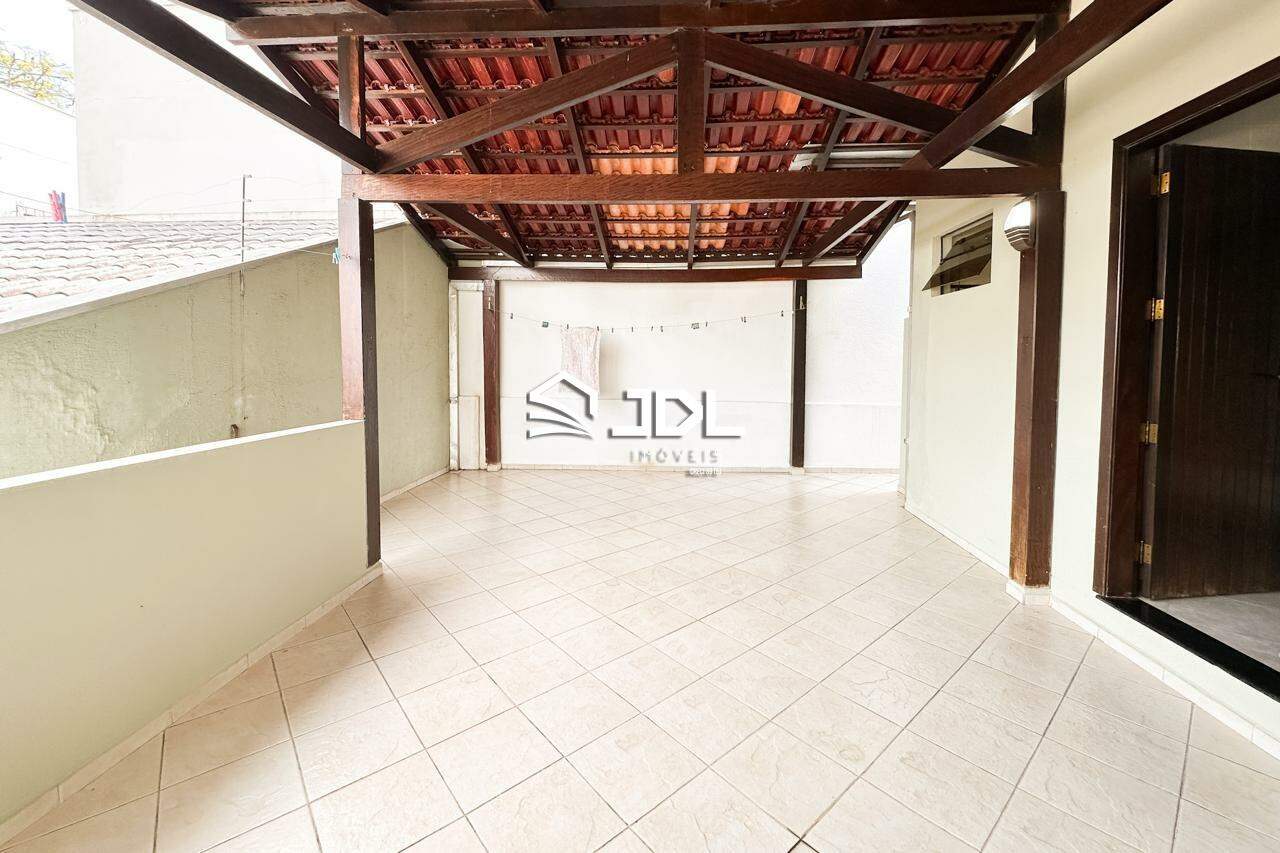 Casa à venda no bairro Escola Agrícola: 