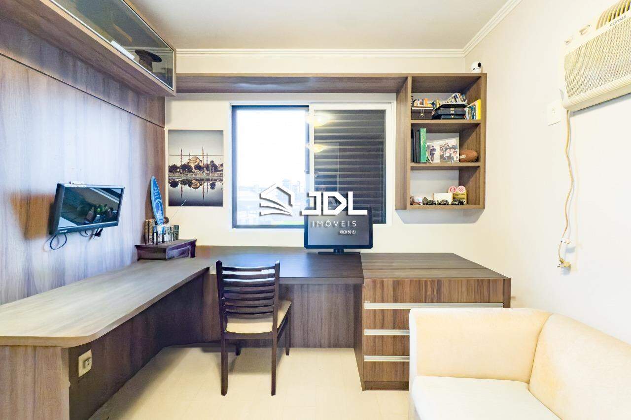 Apartamento à venda no bairro Victor Konder: