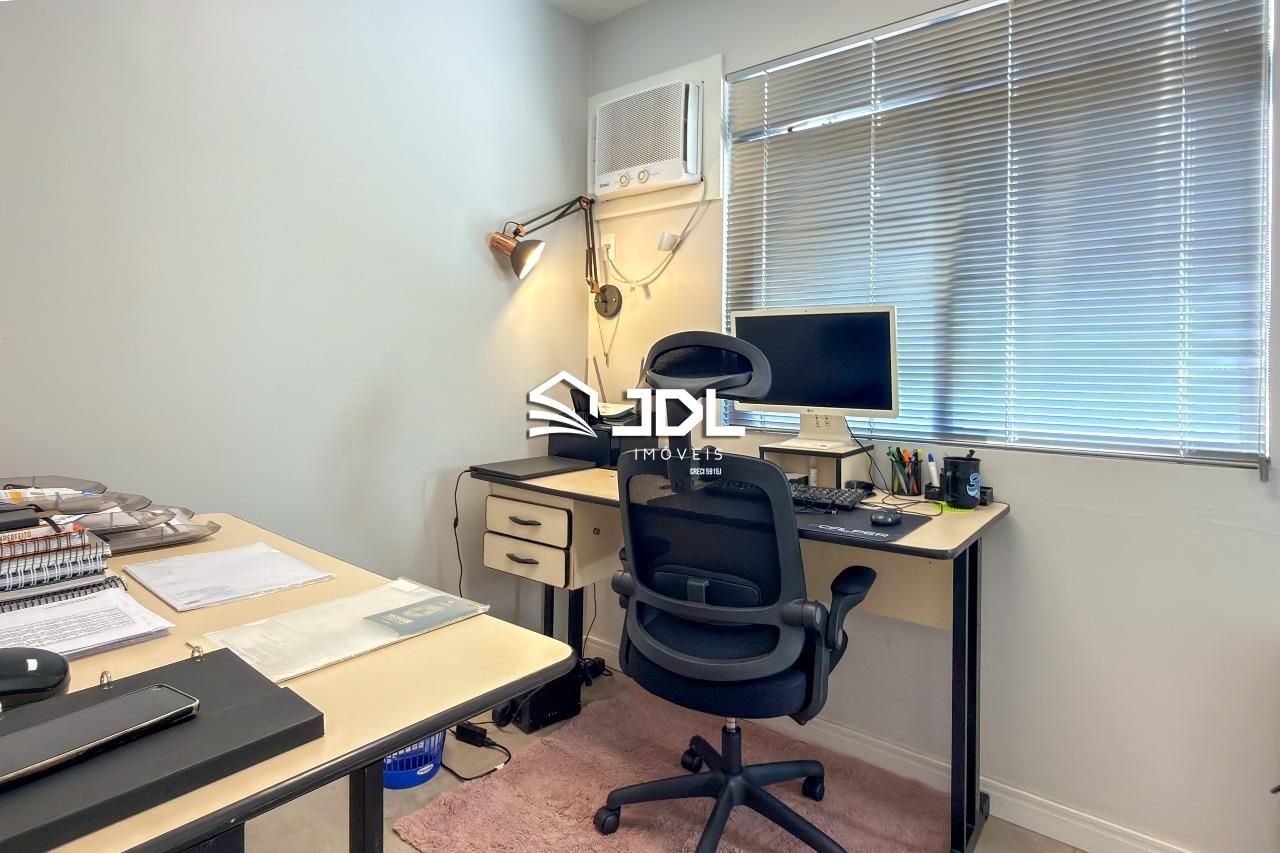 Apartamento à venda no bairro Ponta Aguda: 