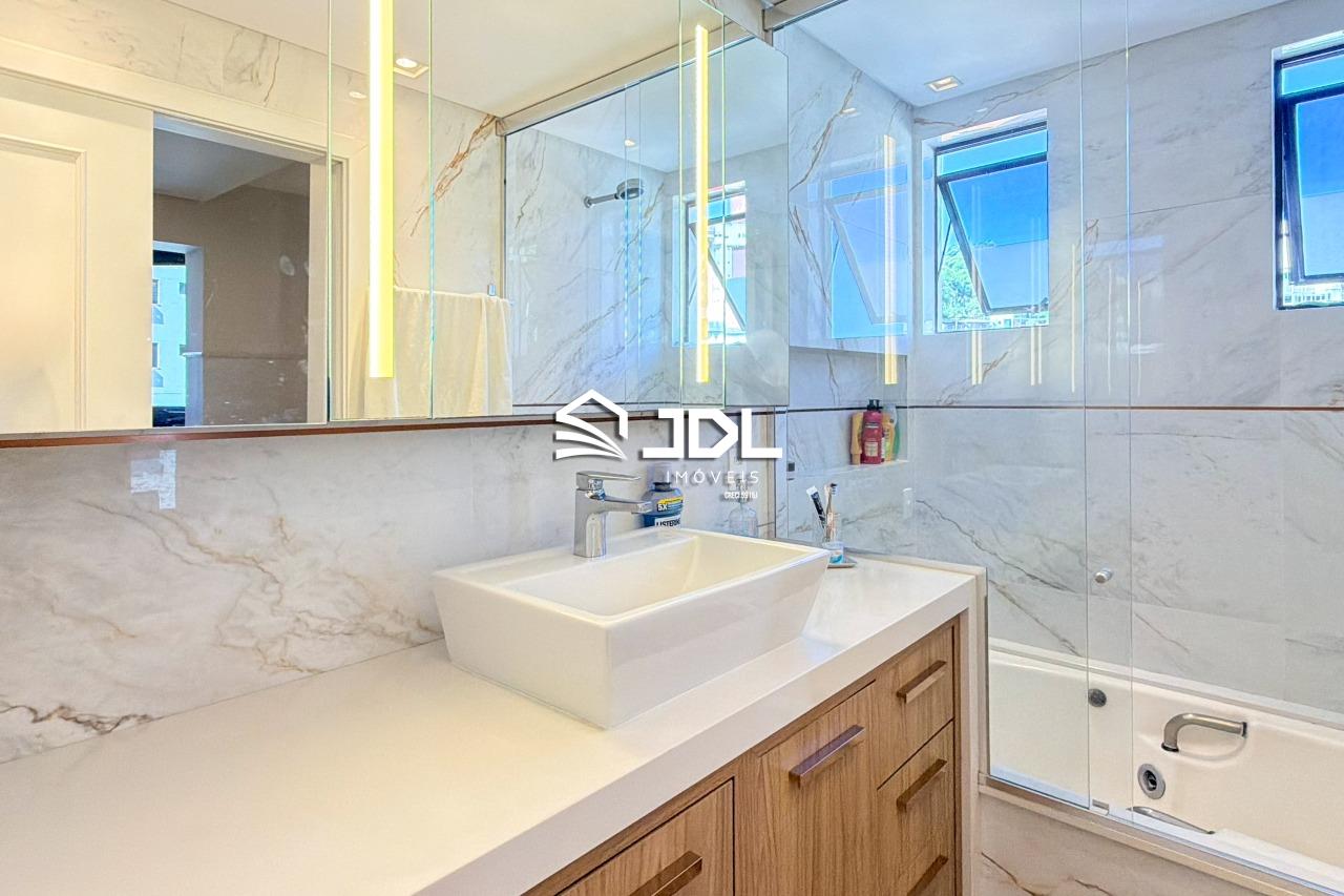 Apartamento à venda no bairro Ponta Aguda: 