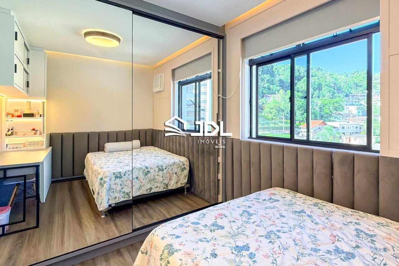 Apartamento à venda no bairro Ponta Aguda: 