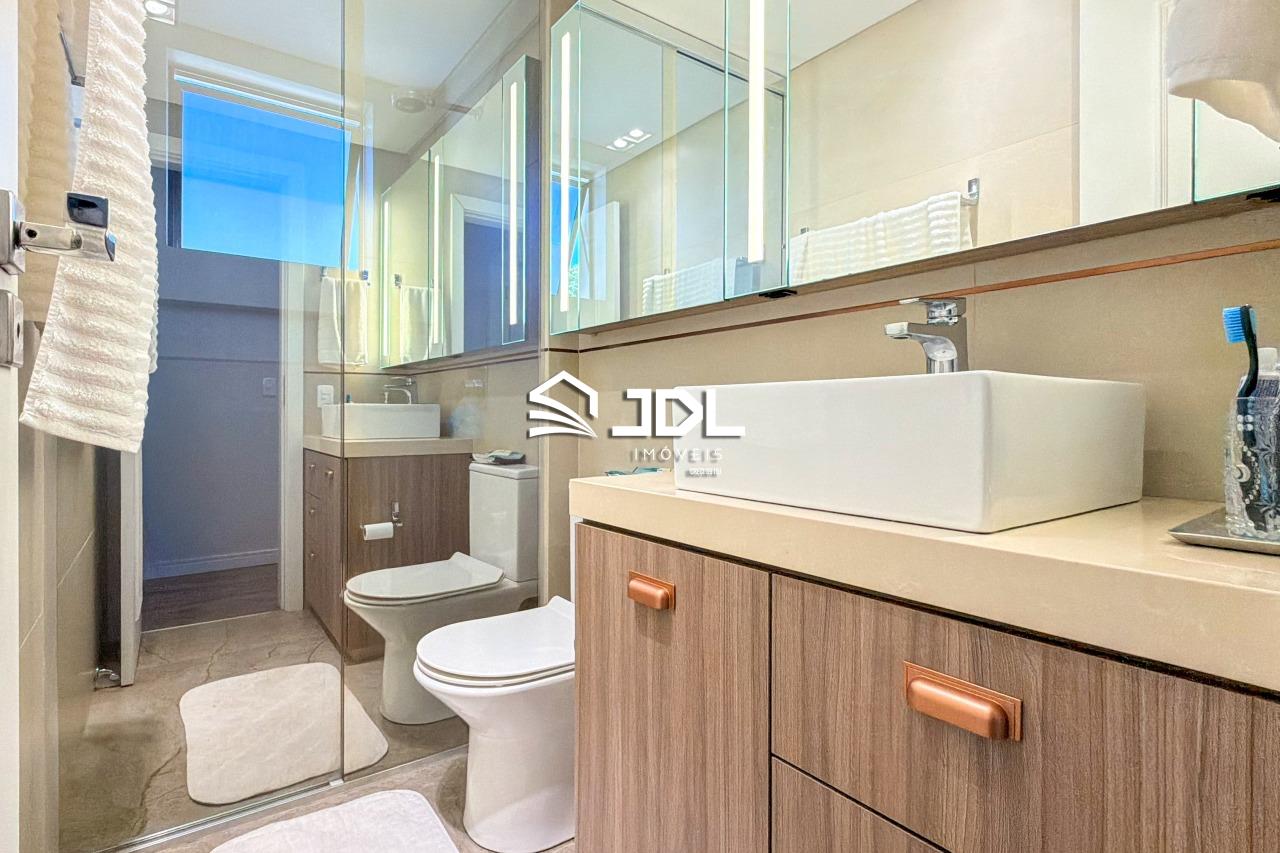 Apartamento à venda no bairro Ponta Aguda: 