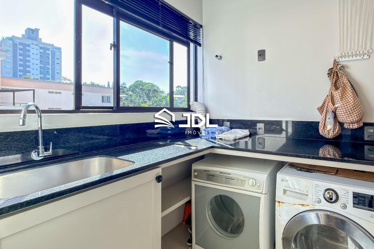 Apartamento à venda no bairro Ponta Aguda: 