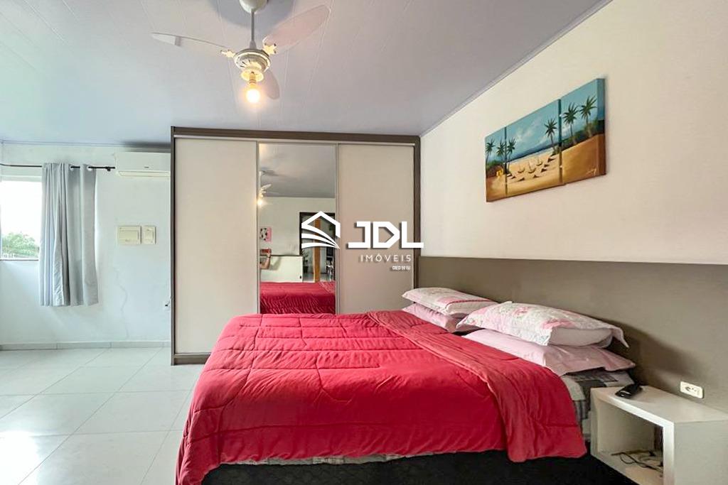 Casa à venda no bairro Ponta Aguda: