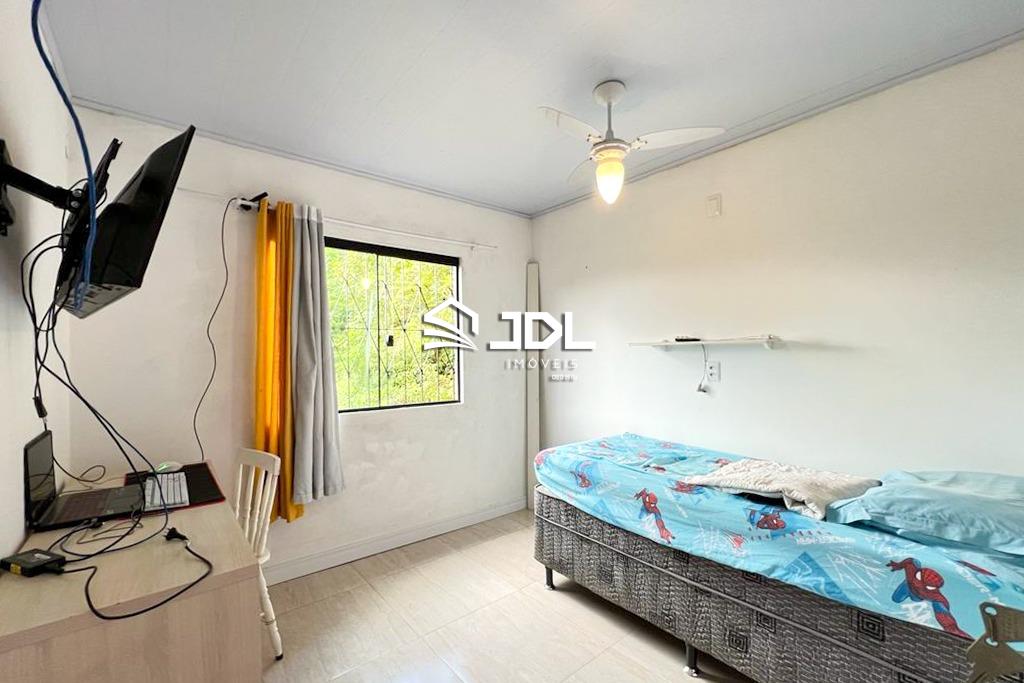 Casa à venda no bairro Ponta Aguda: