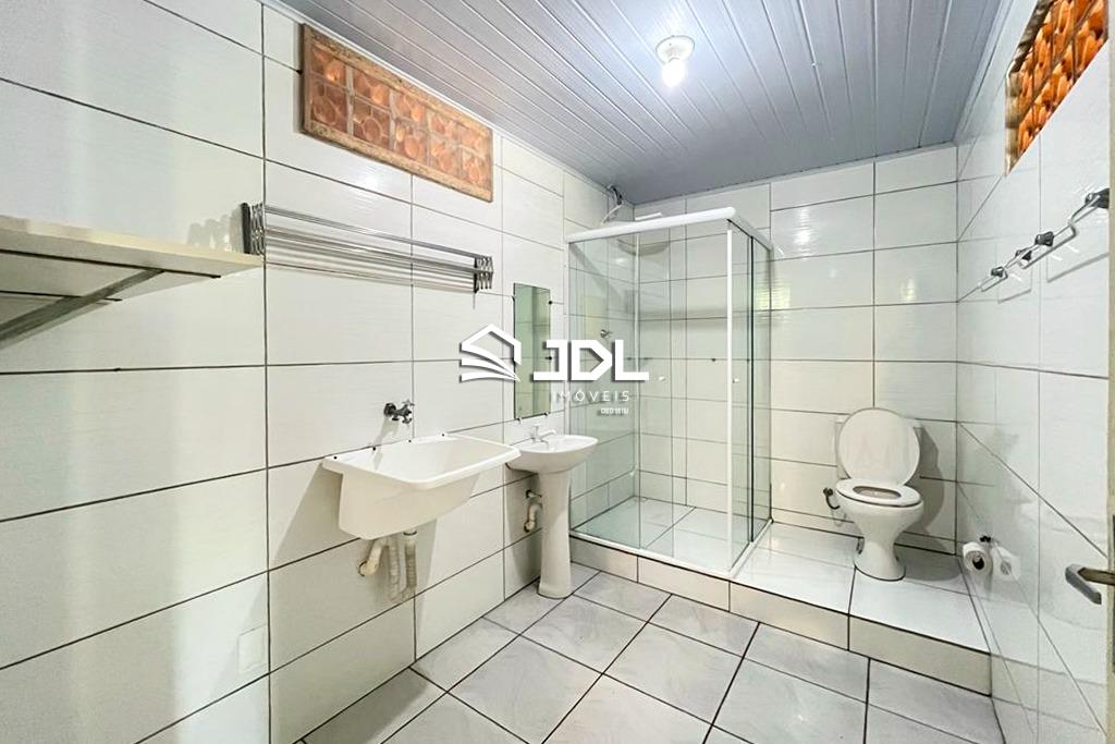 Casa à venda no bairro Ponta Aguda: