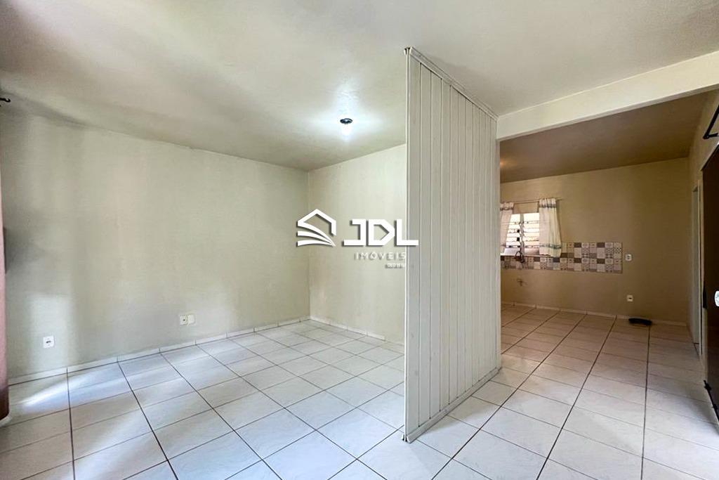 Casa à venda no bairro Ponta Aguda: