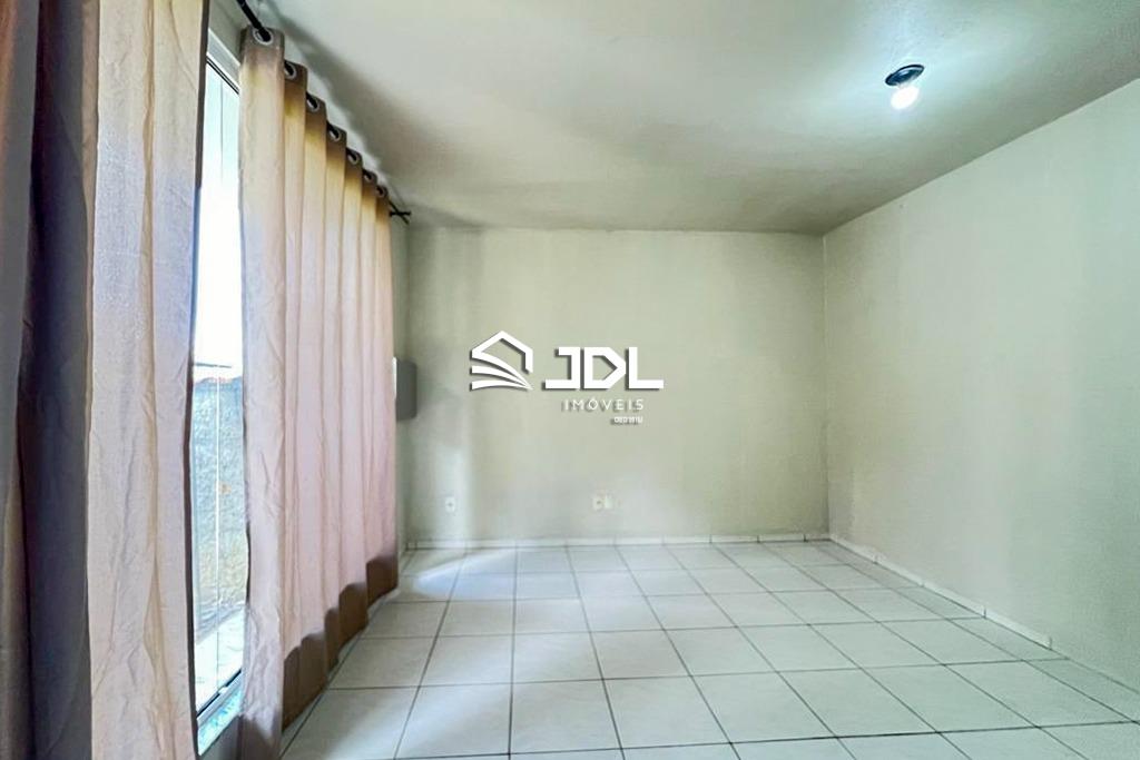 Casa à venda no bairro Ponta Aguda: