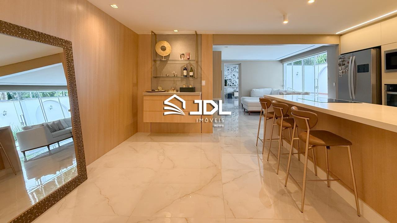 Casa à venda no bairro Velha: 