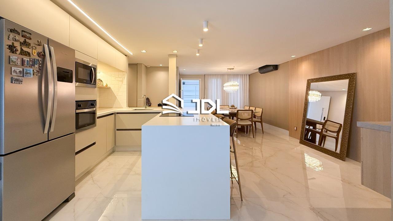 Casa à venda no bairro Velha: 