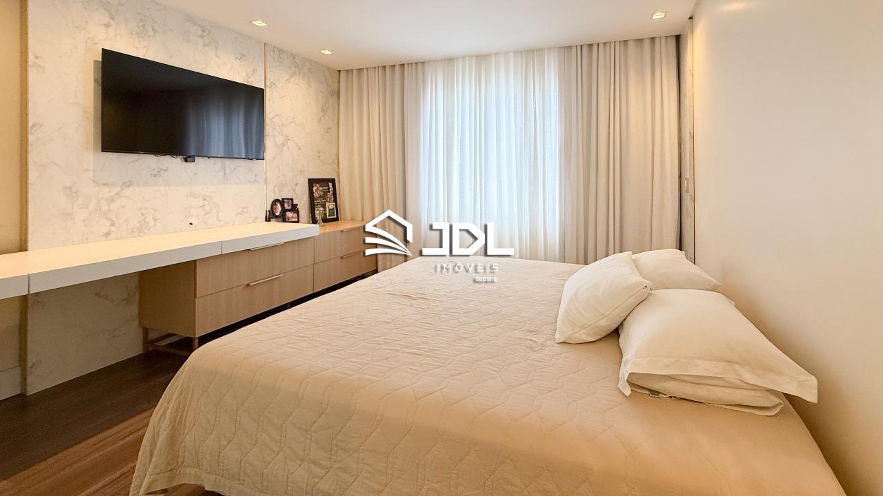 Casa à venda no bairro Velha: 