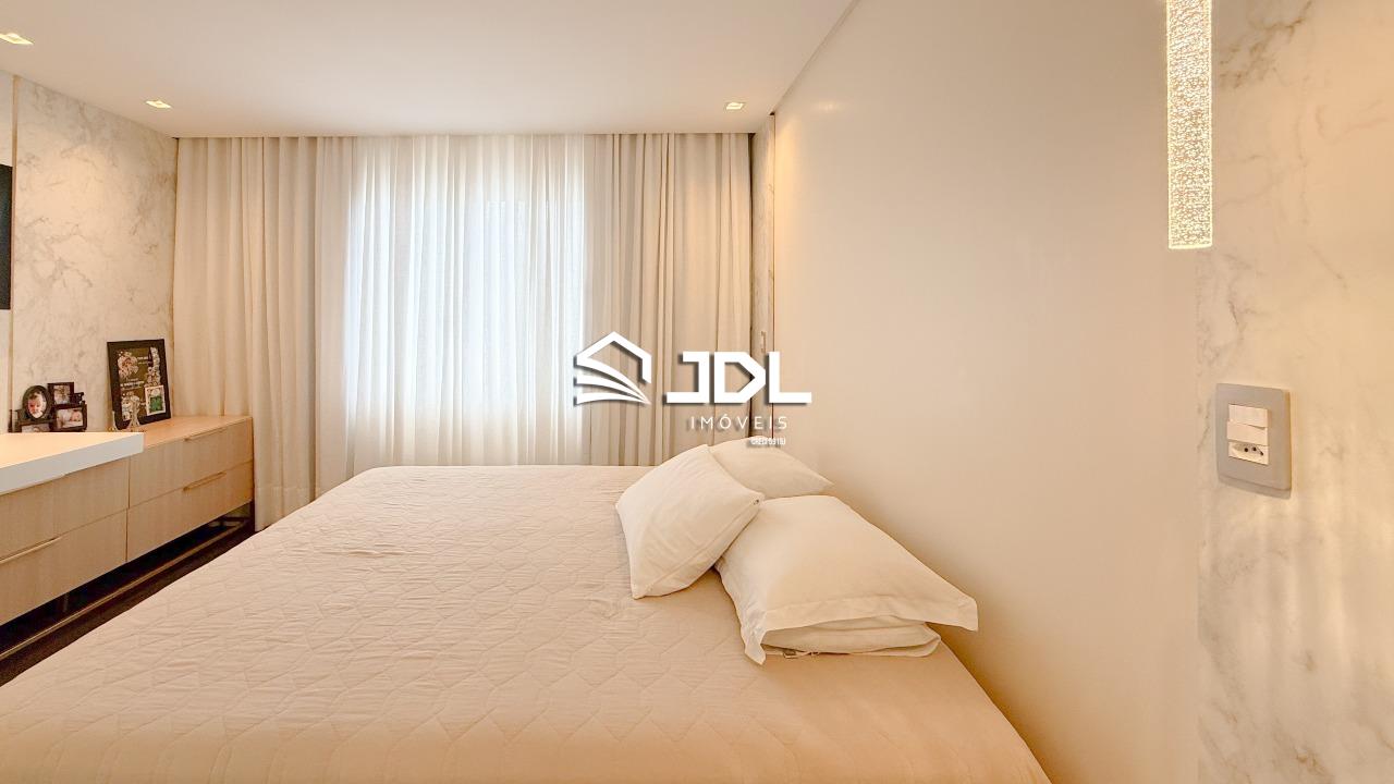 Casa à venda no bairro Velha: 