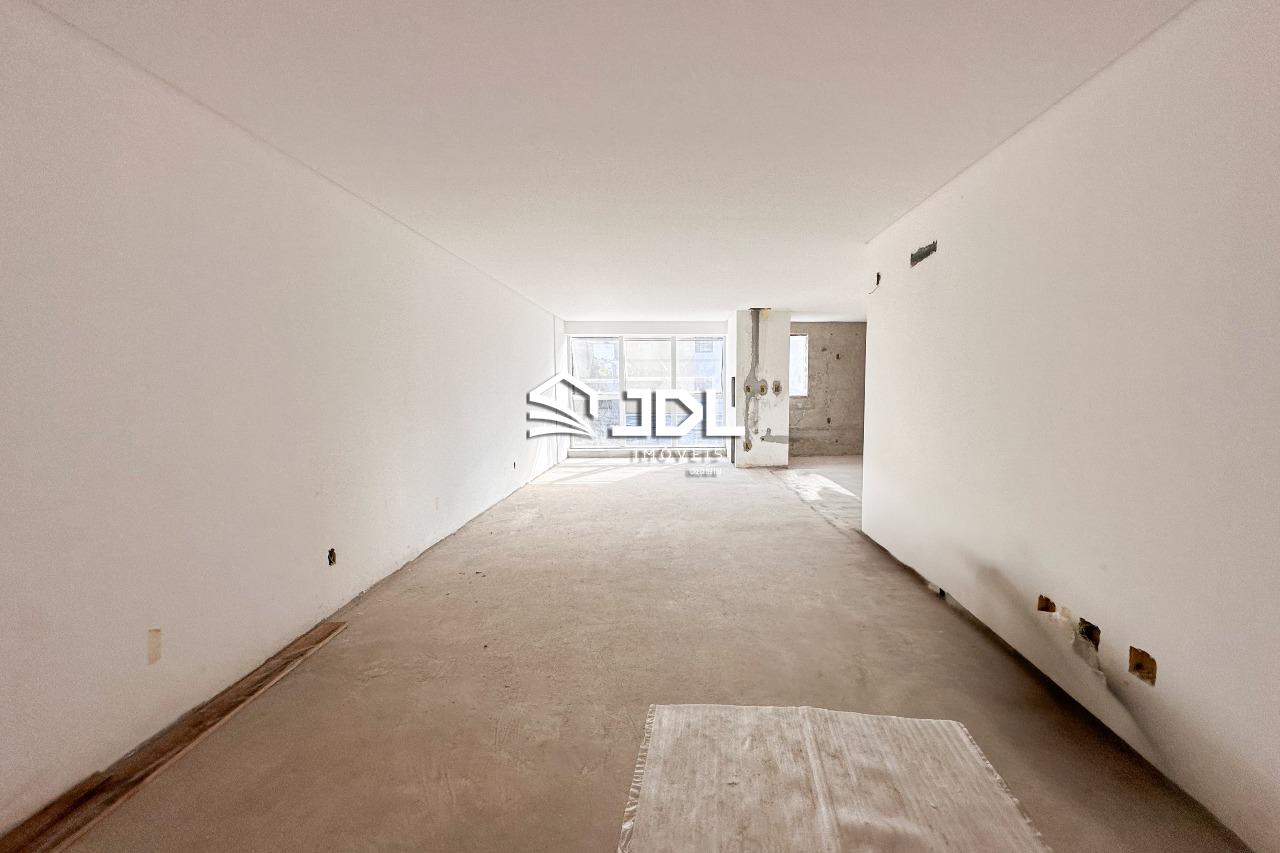 Apartamento à venda no bairro Ponta Aguda: 