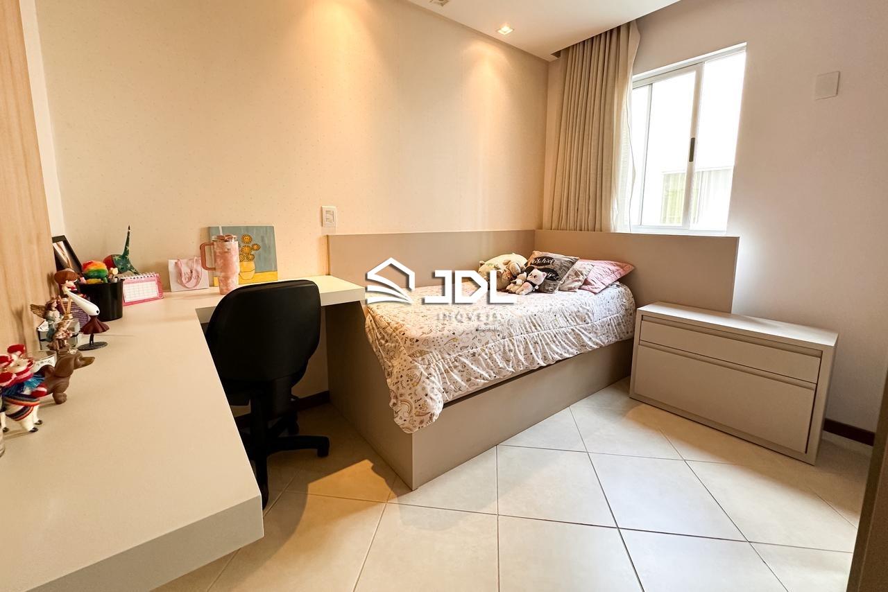 Apartamento à venda no bairro Vila Nova: 