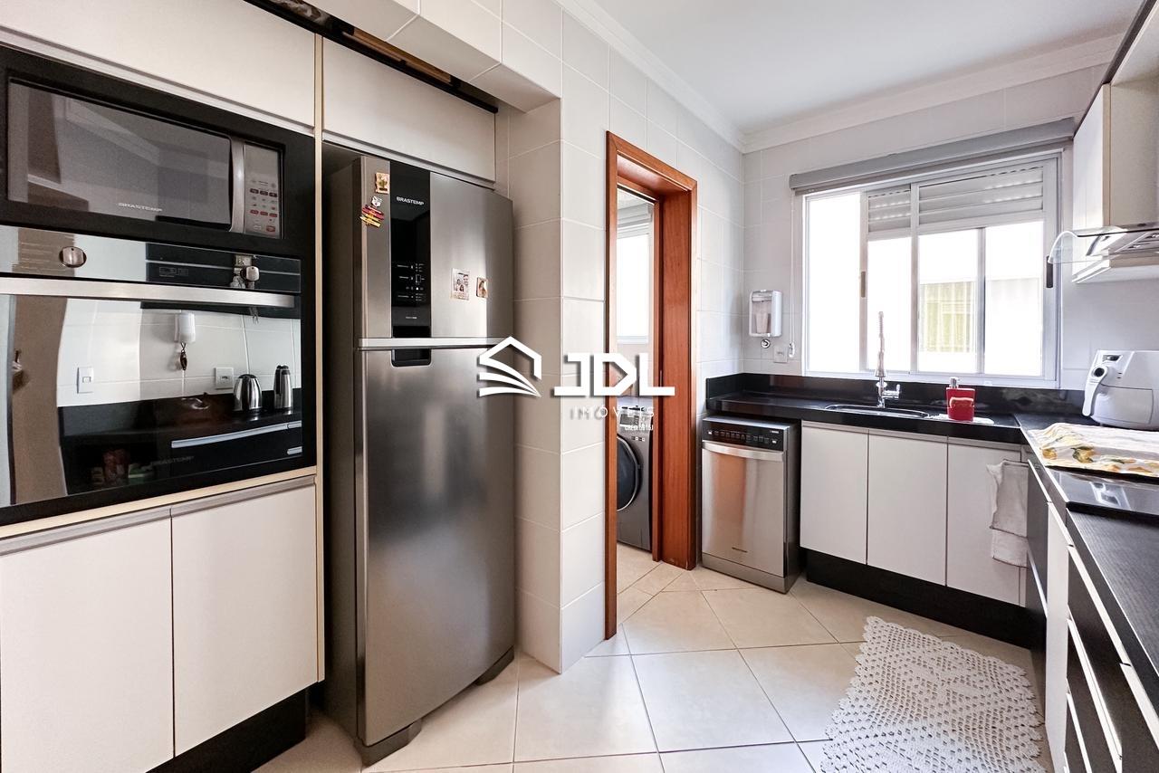 Apartamento à venda no bairro Vila Nova: 