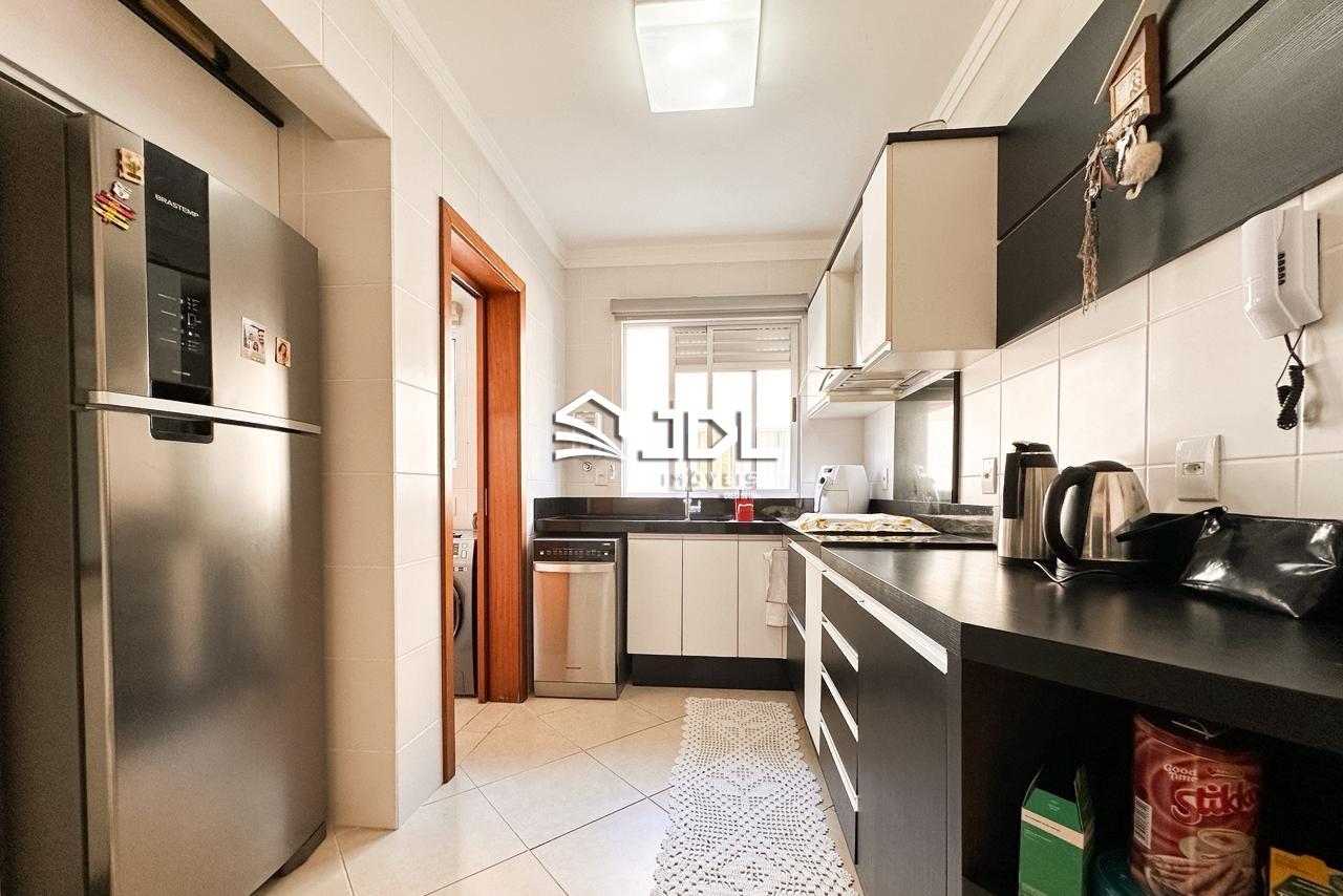 Apartamento à venda no bairro Vila Nova: 