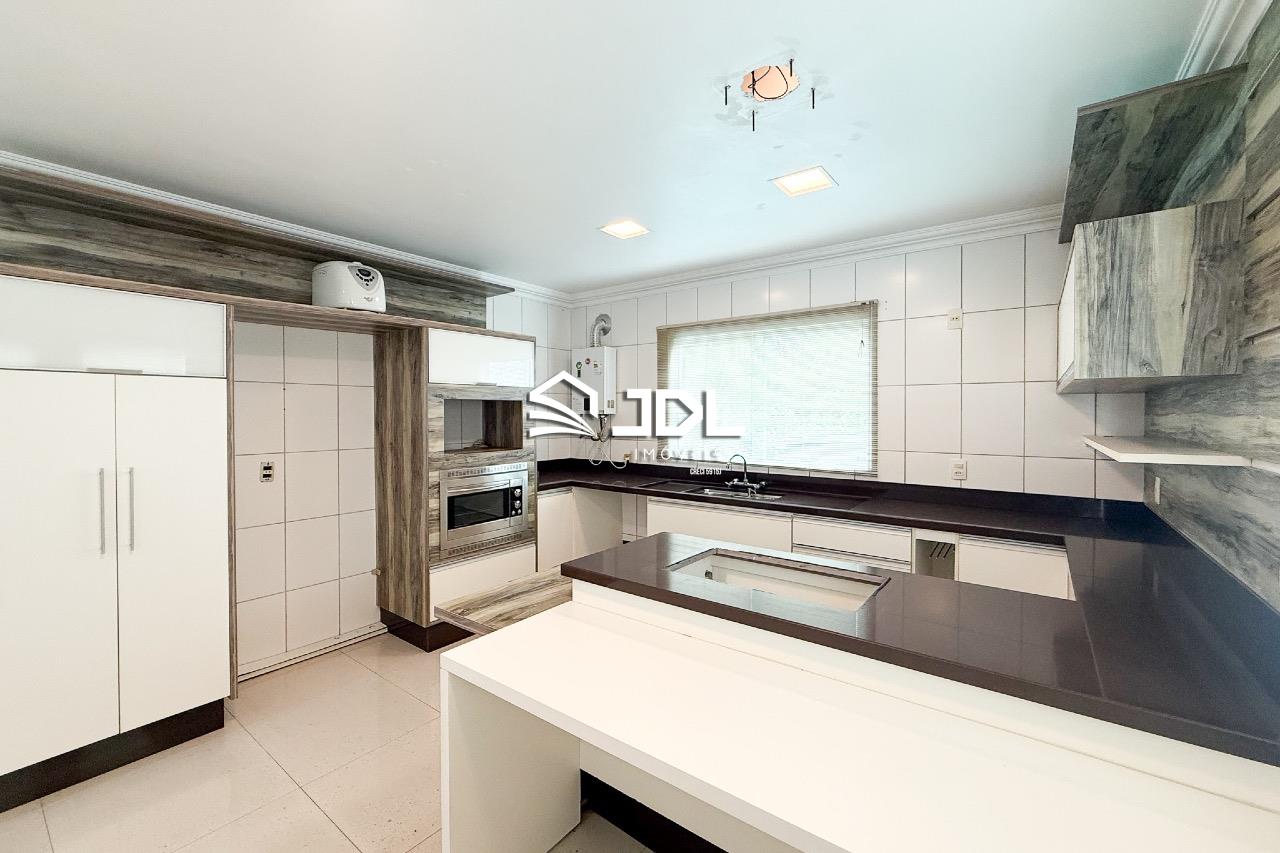 Casa à venda no bairro Salto: 