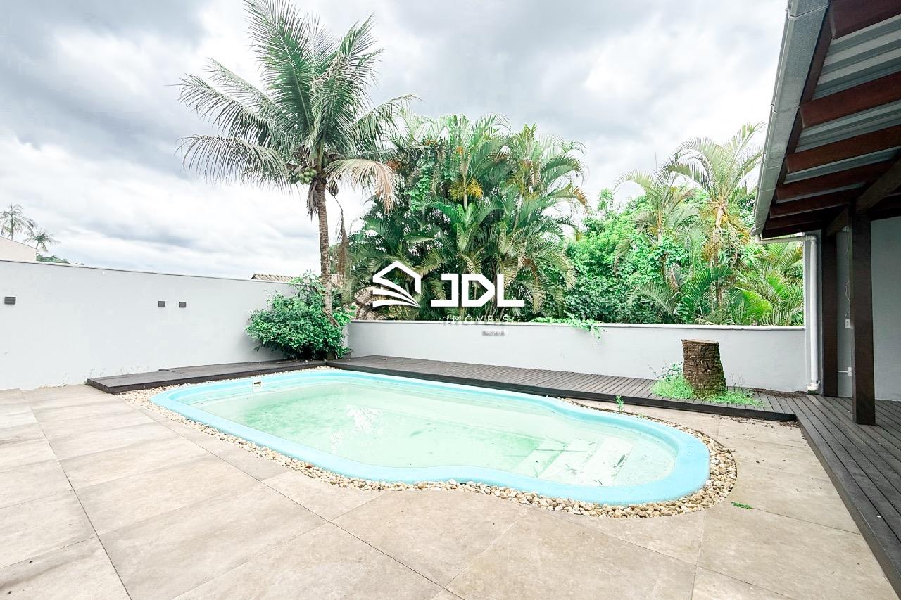 Casa à venda no bairro Salto: 