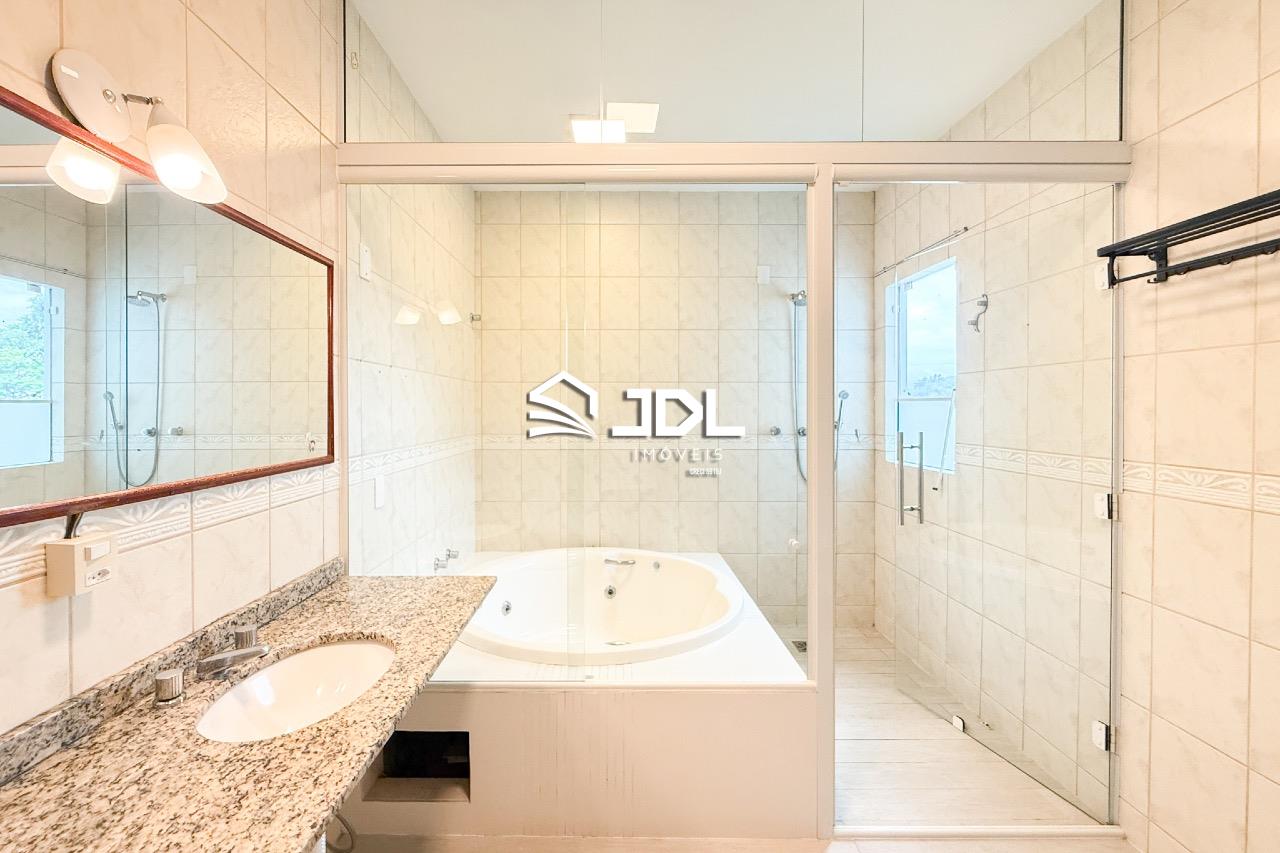 Casa à venda no bairro Salto: 